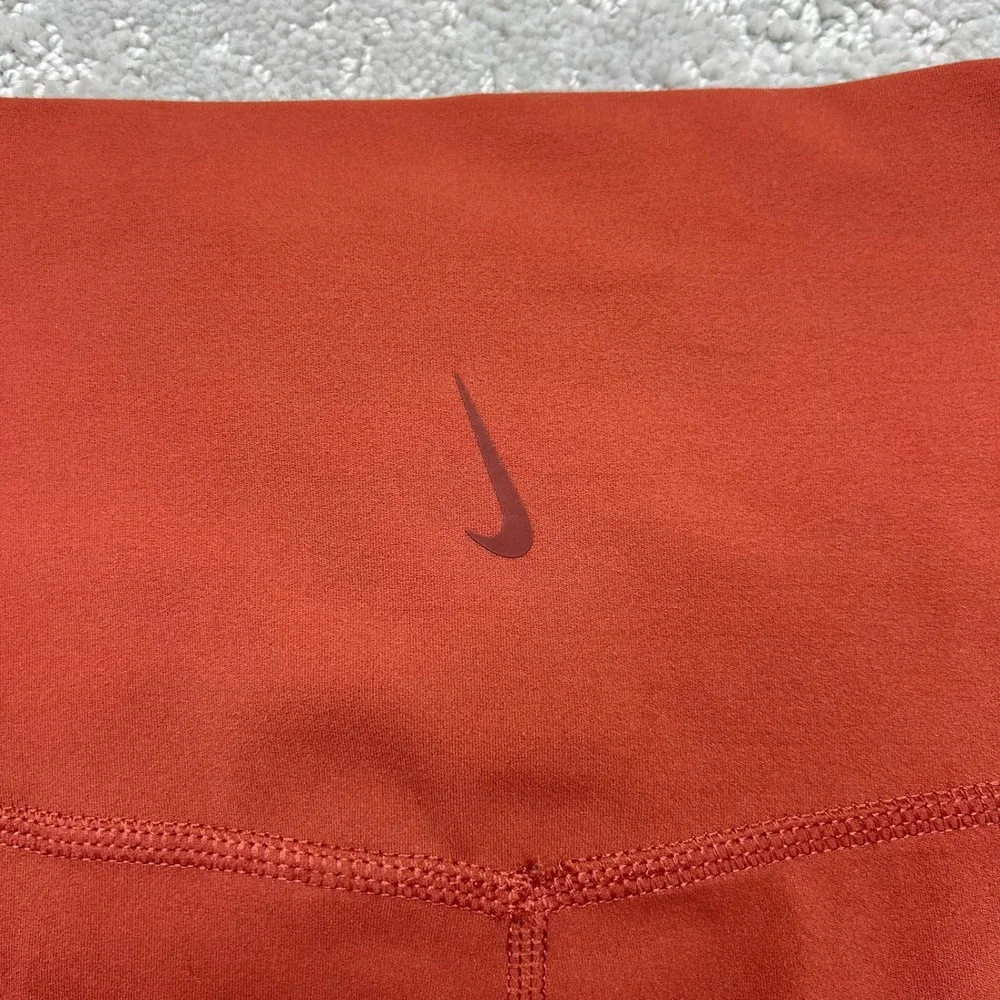 Nike Yoga Leggings Womens‎ Small Orange Rust High Waisted Dri-FIT 7/8 Fitness